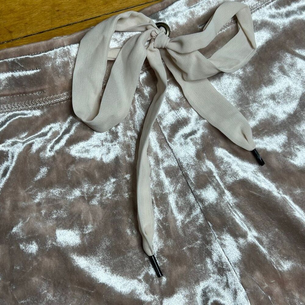 Z Supply Dusty Rose Pink Velour Crushed Velvet Lounge Shorts, Women’s Large - Picture 2 of 9